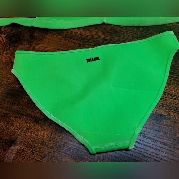 S top, XXS bottom, *Rare* Triangl- lime neoprene Small top, XXS bottom, D cup - Picture 13 of 16